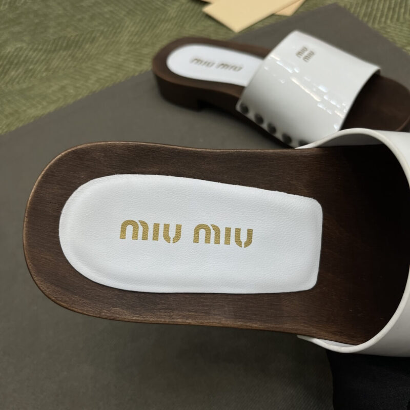 Miu Miu Sandals with White Patent Leather - Image 6