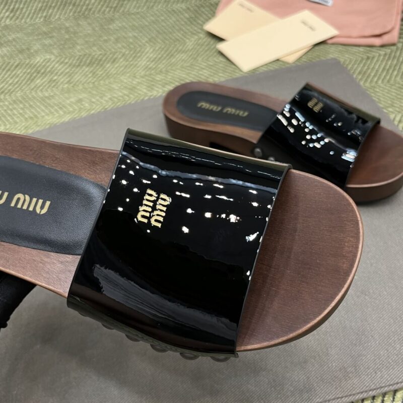 Miu Miu Sandals with Black Patent Leather - Image 3