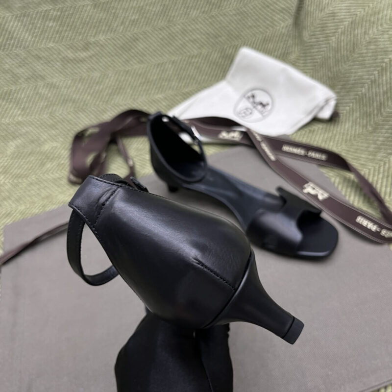 Hermes Joy Sandals With Black Leather - Image 2