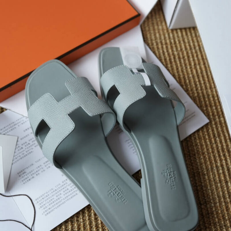 Hermes Oran Sandals with Grey Epsom Leather - Image 2
