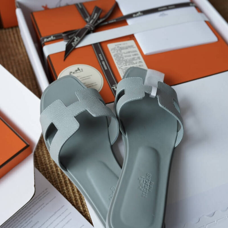 Hermes Oran Sandals with Grey Epsom Leather - Image 5