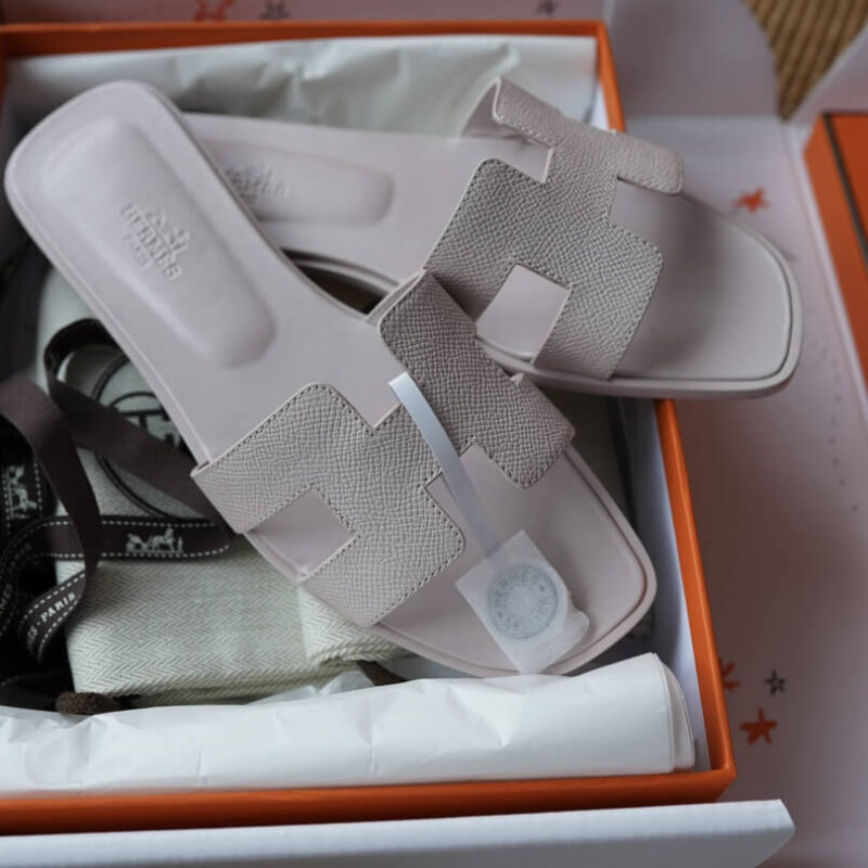 Hermes Oran Sandals with Pink Epsom Leather - Image 2