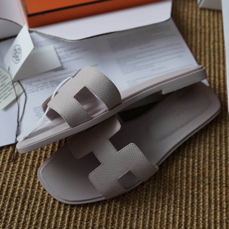 Hermes Oran Sandals with Pink Epsom Leather - Image 4