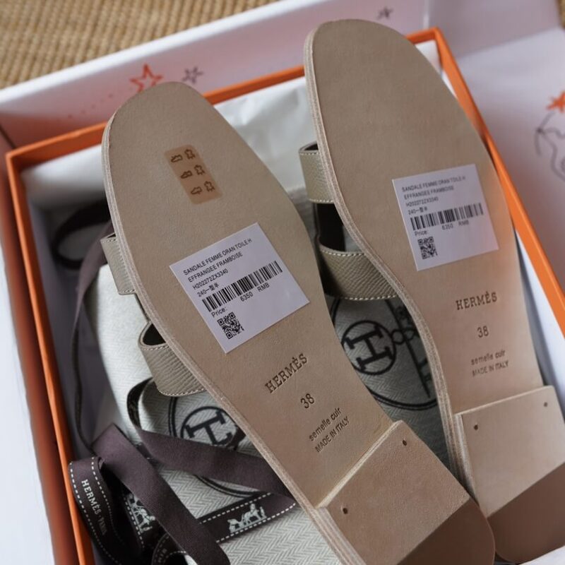 Hermes Oran Sandals with Grey Epsom Leather - Image 2