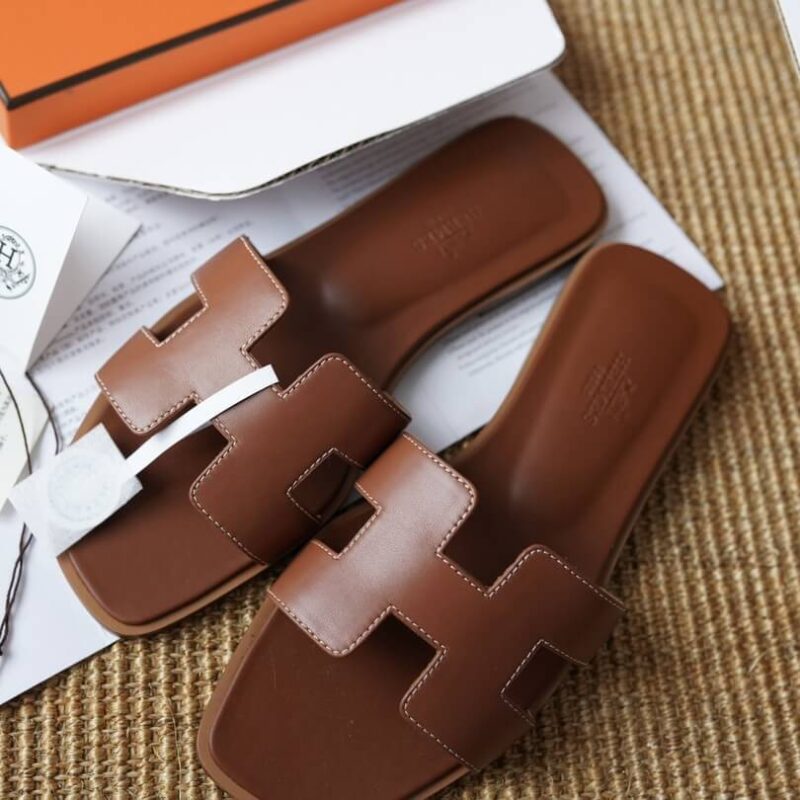 Hermes Oran Sandals with Gold Epsom Leather - Image 3