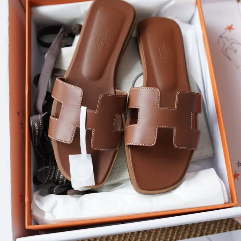 Hermes Oran Sandals with Gold Epsom Leather - Image 5