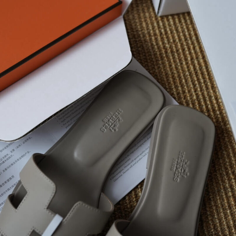 Hermes Oran Sandals with Grey Box Leather - Image 4