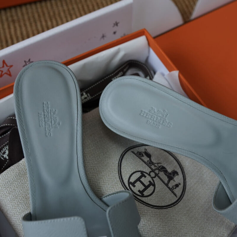 Hermes Oasis Sandals with Green Epsom Leather - Image 9