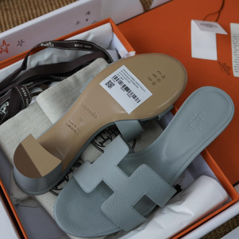 Hermes Oasis Sandals with Green Epsom Leather - Image 3
