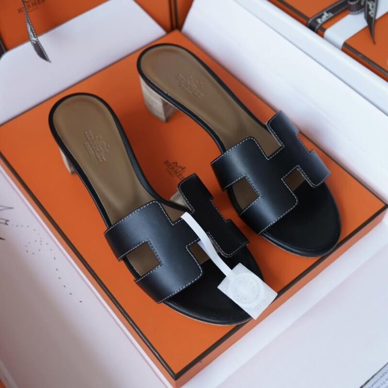 Hermes Oasis Sandals with Black Box Leather - Image 6
