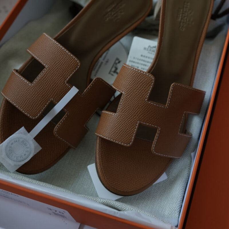 Hermes Oasis Sandals with Gold Epsom Leather - Image 5