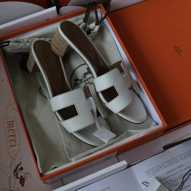 Hermes Oasis Sandals with White Box Leather - Image 2