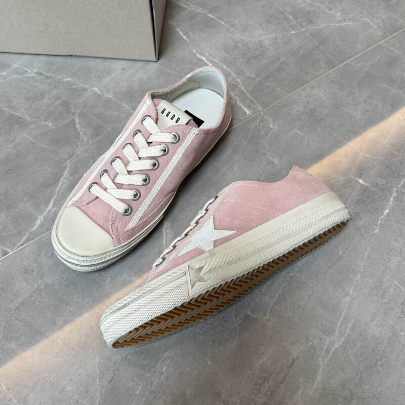 Golden Goose  V-star Low-top Sneakers Pink - Image 4