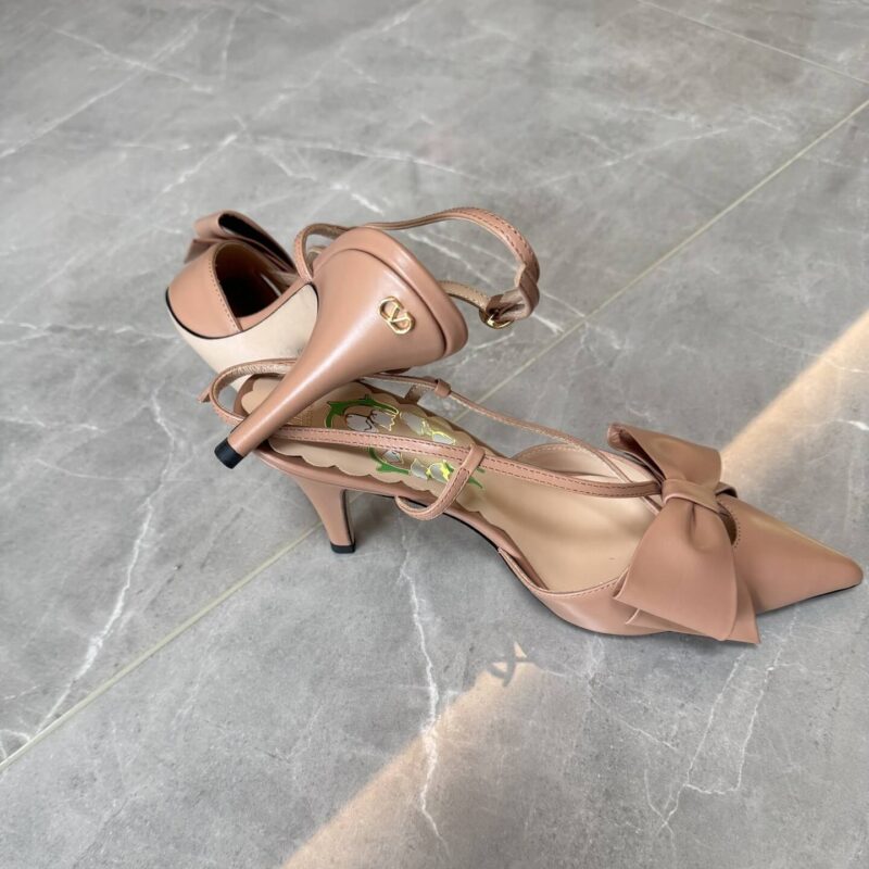 Valentino Garavani Nude Slingback Pumps - Image 5