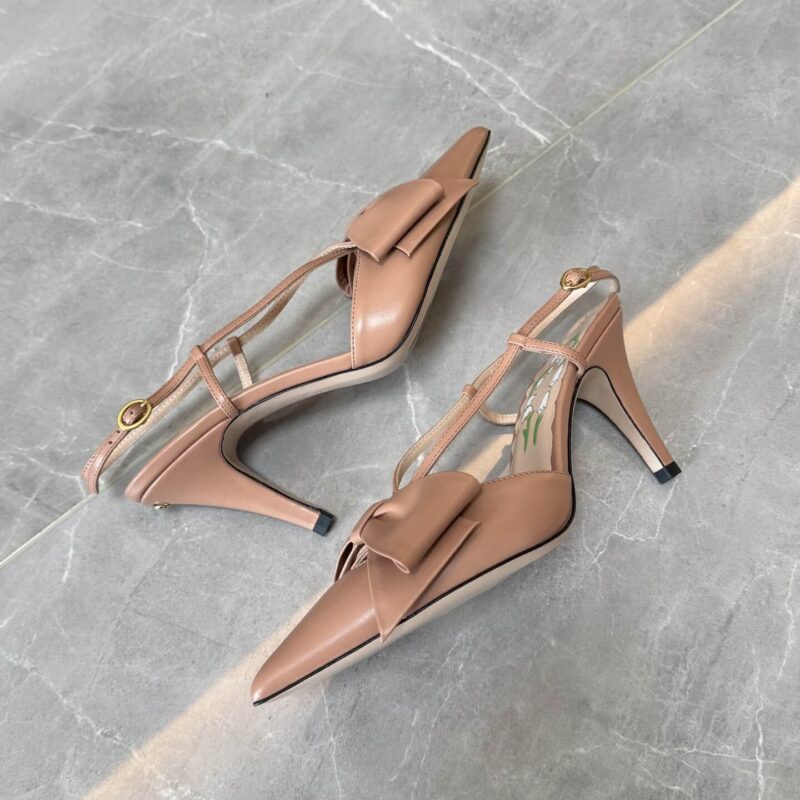 Valentino Garavani Nude Slingback Pumps - Image 7