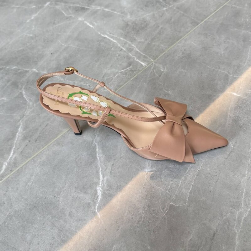 Valentino Garavani Nude Slingback Pumps - Image 9