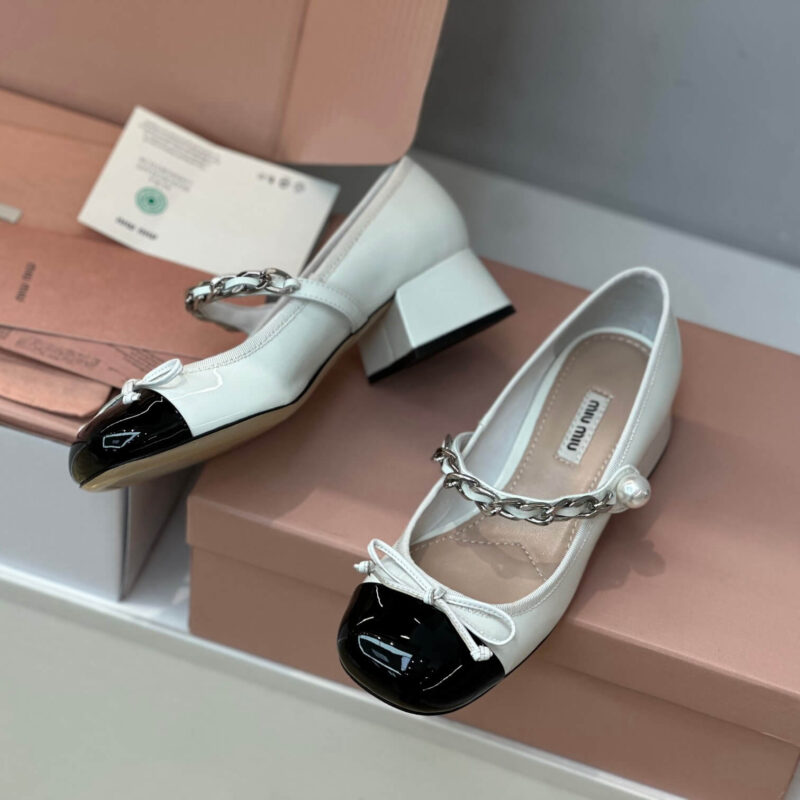 Miu Miu White Patent Leather Pumps - Image 4