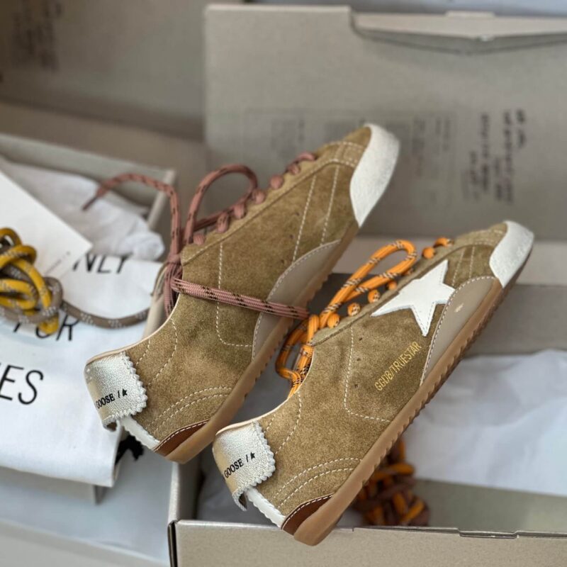 Golden Goose True-Star in tobacco-colored suede Sneakers - Image 2