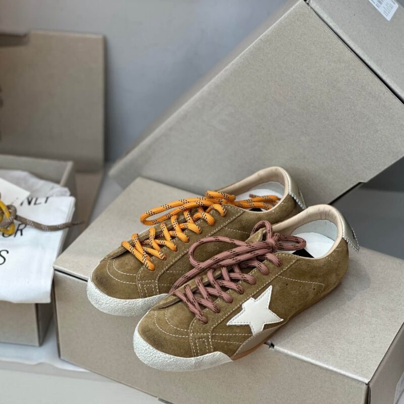 Golden Goose True-Star in tobacco-colored suede Sneakers - Image 7