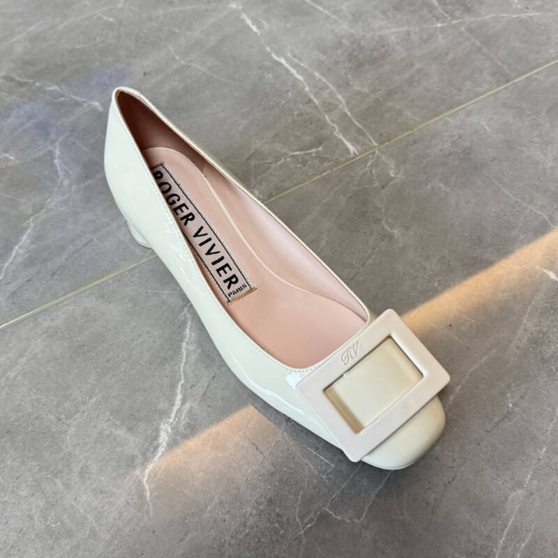 Roger Vivier Roundy Patent Leather White Buckle Pumps - Image 2